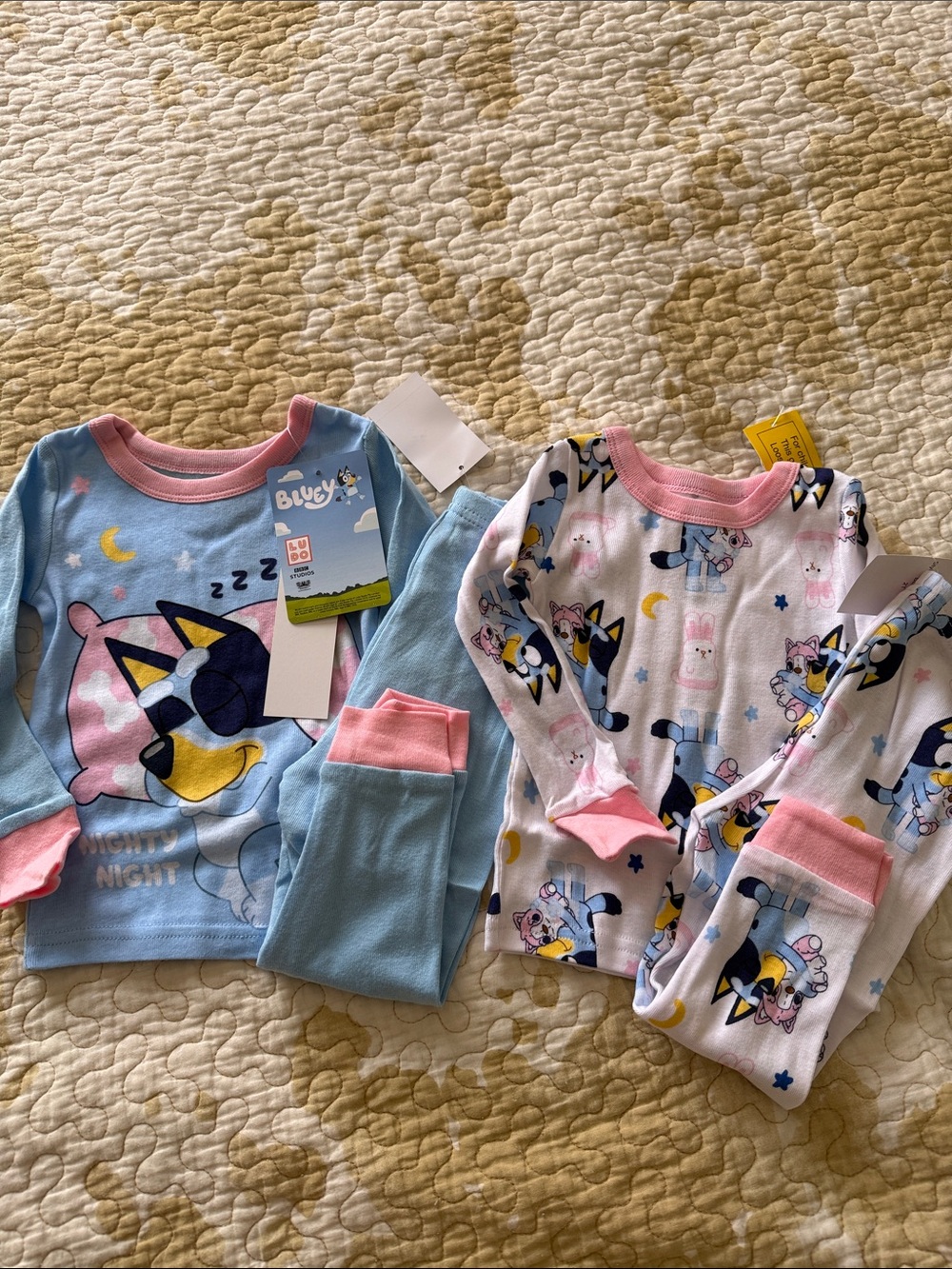 Bluey Kids Pajama Set – Pink & Light Blue